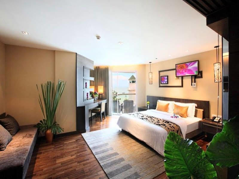 Hotel A-one 4*